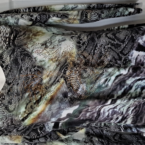 Temptation Italy Wild Print Tunic - Picture 1 of 6